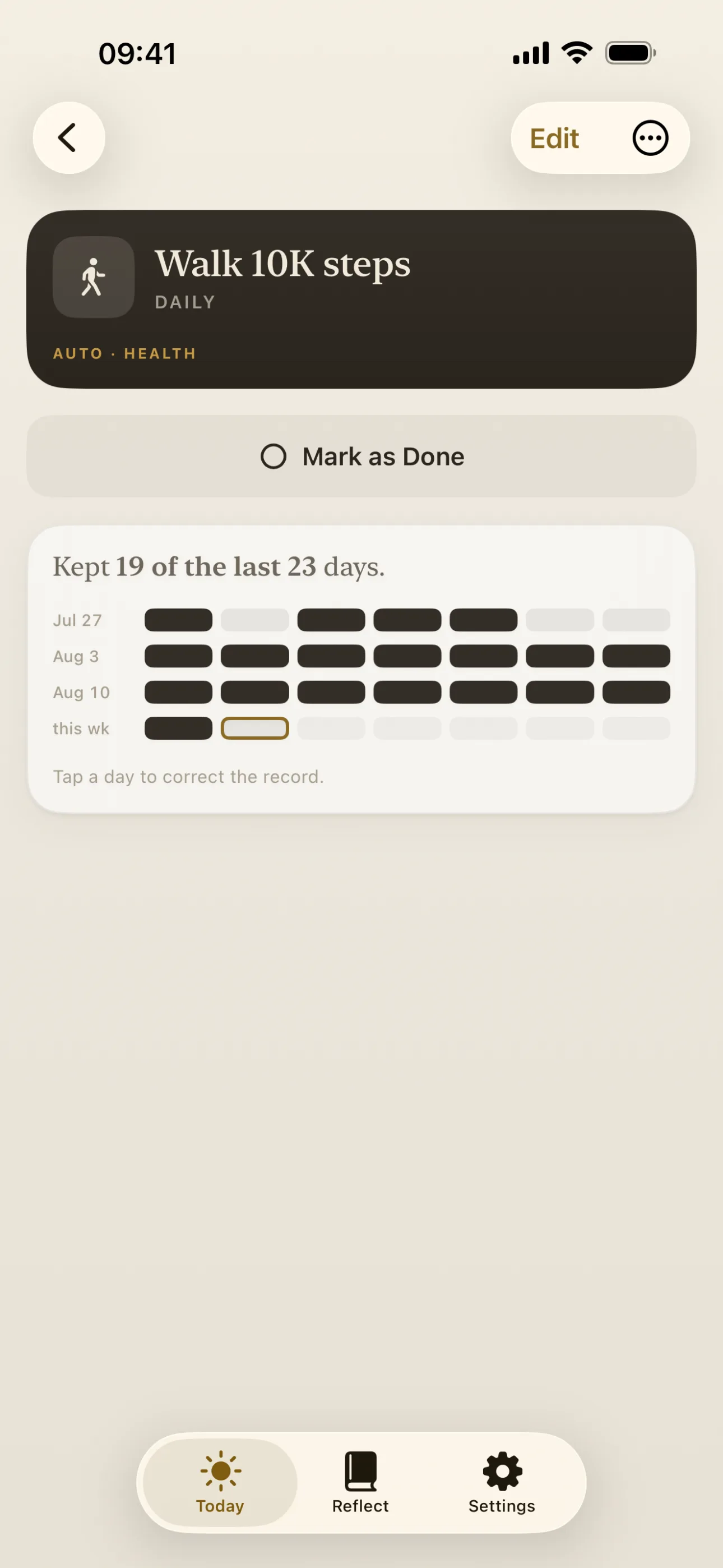 A habit's detail screen: kept 19 of the last 23 days, with the four-week record ribbon.